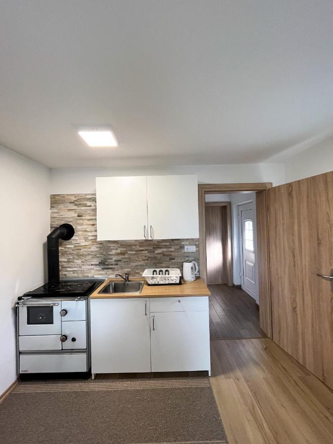 Holiday House Tomajna Podlehnik Экстерьер фото